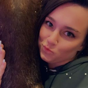 Meet your Posher, Lacey